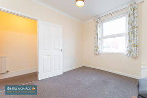 Bedroom- click for photo gallery